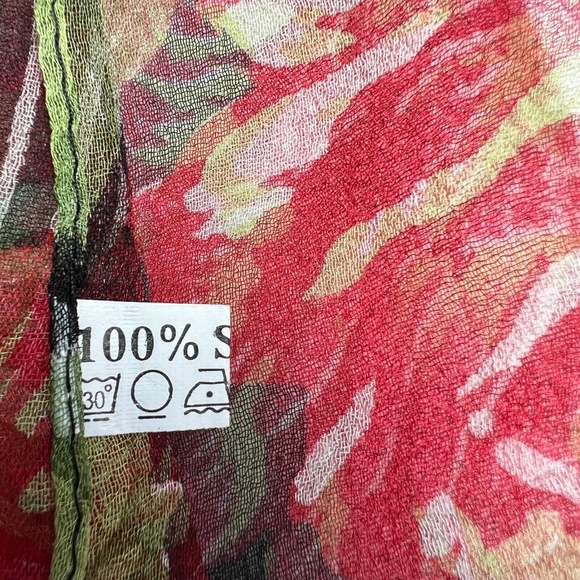 100% Silk Scarf Red Roses Black & White Stripes 21" x 70" Floral - Picture 4 of 7